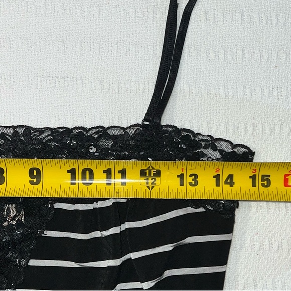 Womens Y2K Lace Trim Cami Tank Size L Fairy Grunge Coquette Whimsigoth - Picture 7 of 8